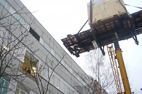Подъем груза на этаж в Москве
