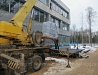 Разгрузка оборудования краном и погрузчиком, такелажные работы