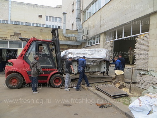 Разгрузка и установка производственного оборудования, такелажные работы