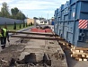 Разгрузка и установка в цехе печи для производства вольфрама, общий массой 105 тонн